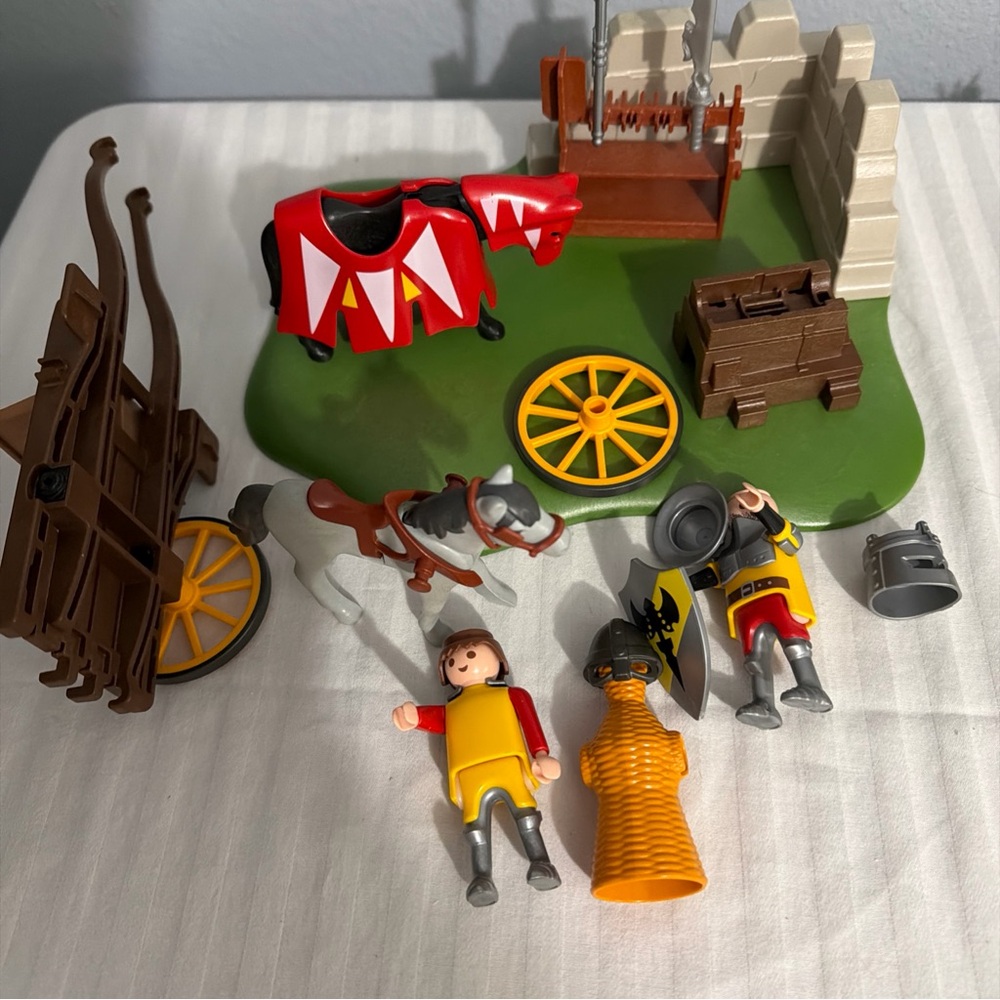 PLAYMOBIL KNIGHTS 40TH ANNIVERSARY SET 5168 21 Replacement Pieces See Discript - Picture 2 of 6